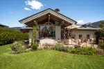 Landhaus mit 3 Wohnungen in sonniger Lage